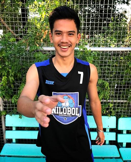 หล่อเข้มๆ