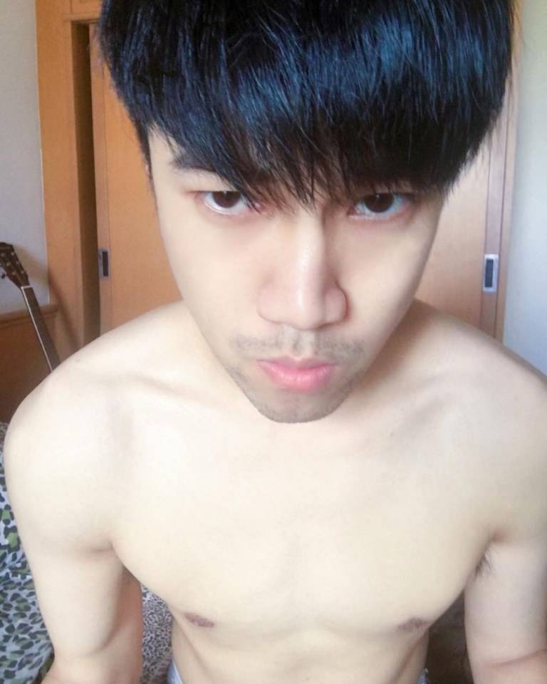 ขะ ขาวจัง