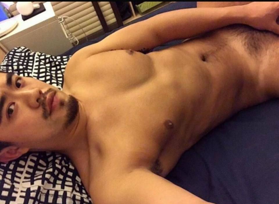 hot male 345 (18+)