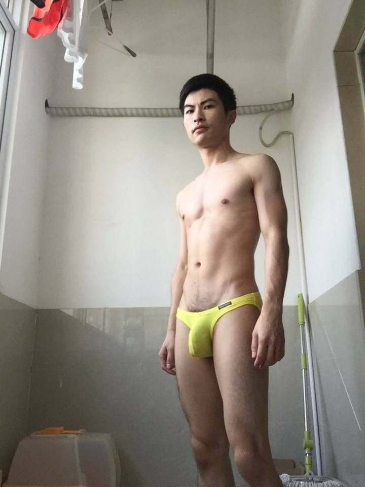 hot male 345 (18+)