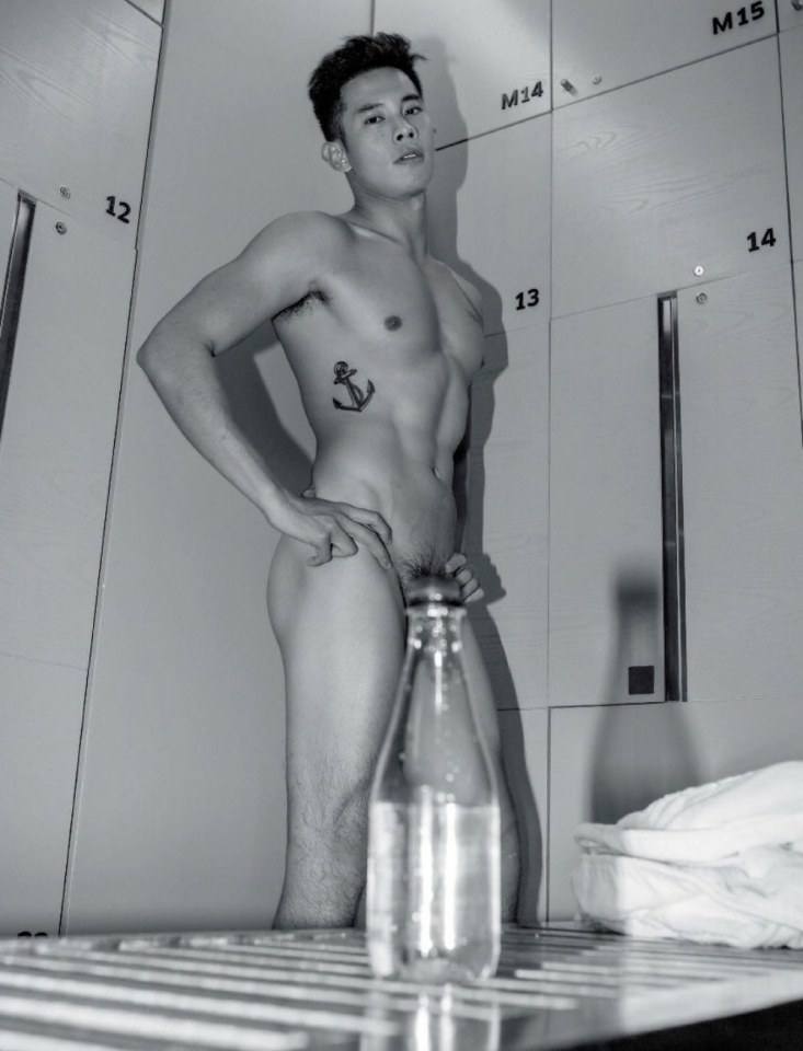 hot male 345 (18+)