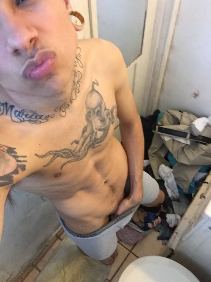 hot male 346 (18+)