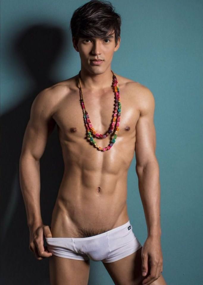 hot male 348 (18+)