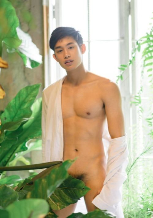 หนุ่มหล่อขึ้นปก 18