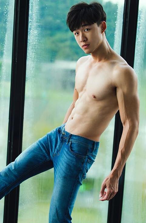 ตี๋แซ่บหุ่นดี 10