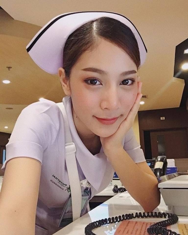 ศาลารักษา ... ฅน เมา หริอ พวก โรคประจำตัว ไม่ปวดหัวก็เป็นไข้ โรคประจำใจ ไม่ห่วงใย ก็คิดถึง ... แต่เธอ เปิดแล้วน่ะ ค่ะ