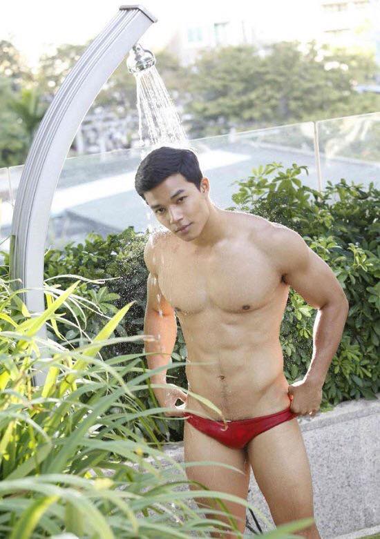 หนุ่มหล่อขึ้นปก 19 - North