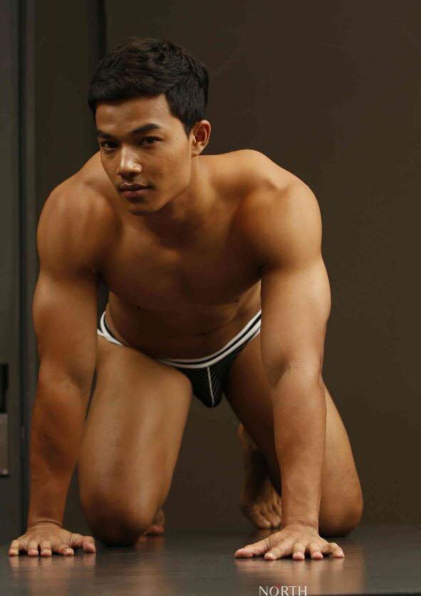 หนุ่มหล่อขึ้นปก 19 - North