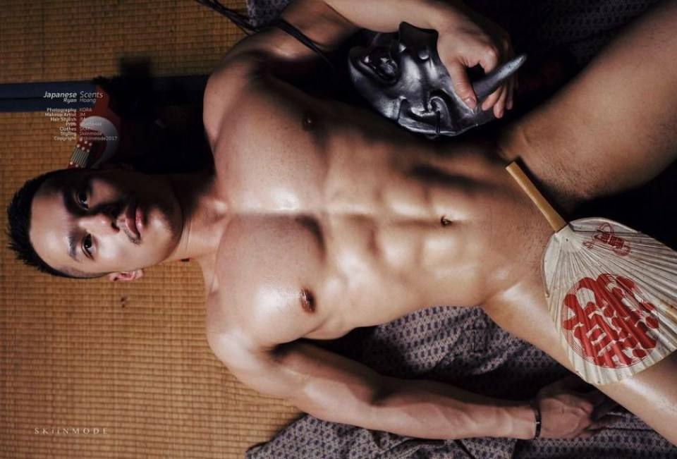 hot male 355 (18+)