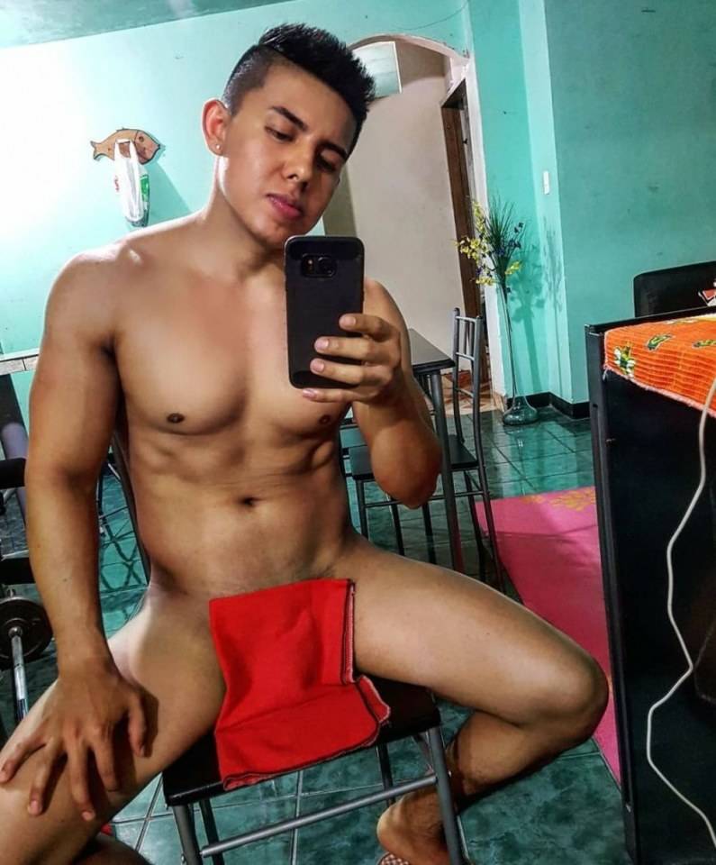 hot male 355 (18+)