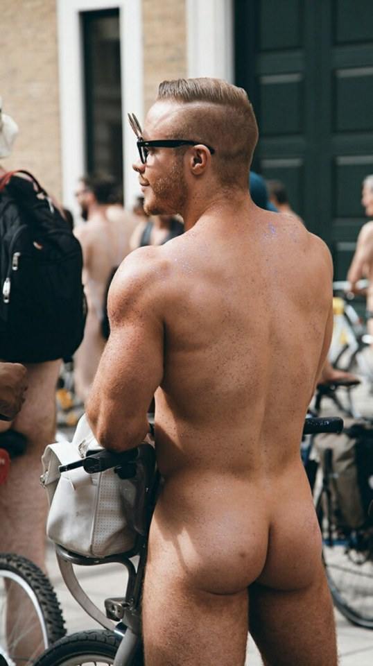 hot male 356 (18+)