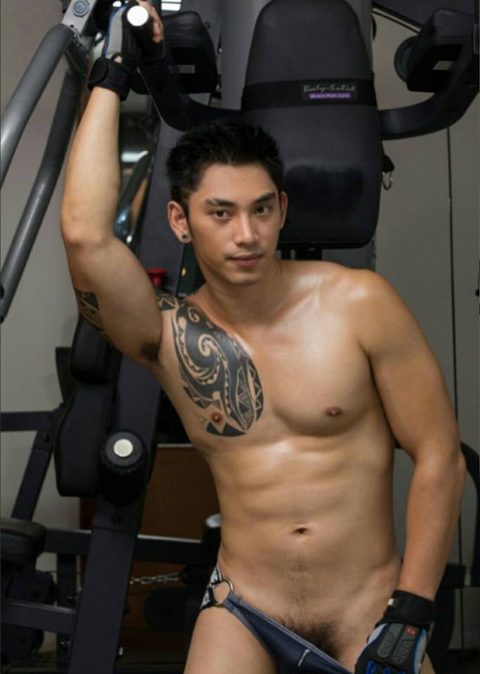 hot male 359 (18+)