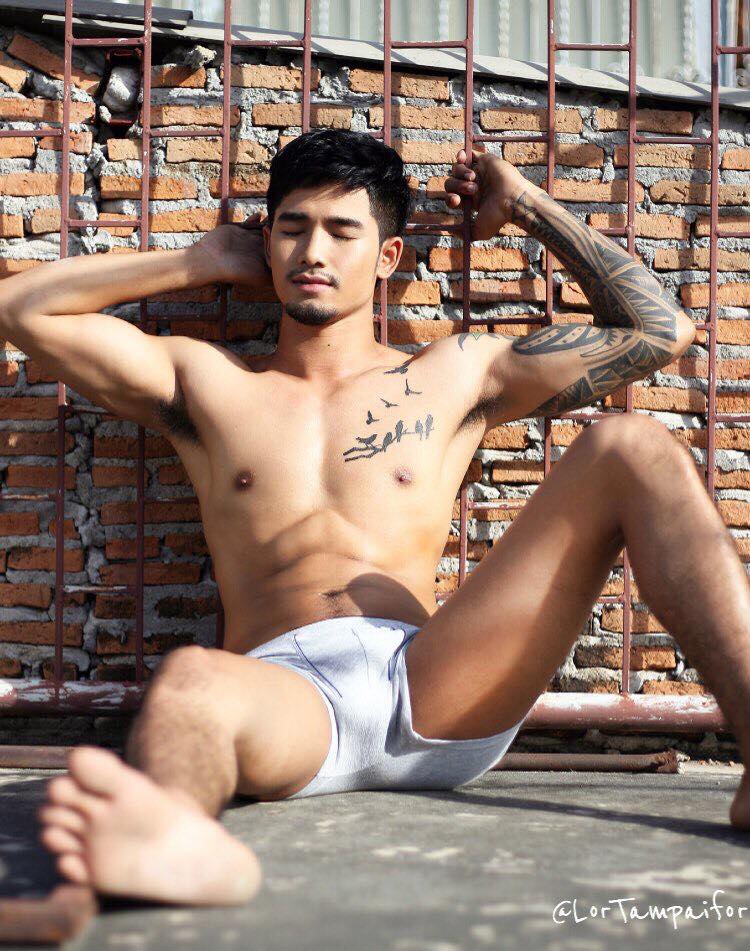 หนุ่มหล่อขึ้นปก 20