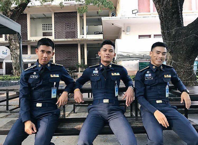 ทหาร-ตำรวจทรมานประชาชน ๑
