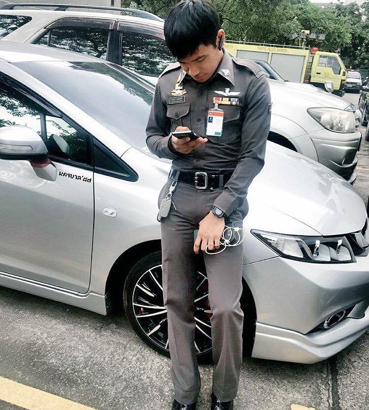 ทหาร-ตำรวจทรมานประชาชน ๑