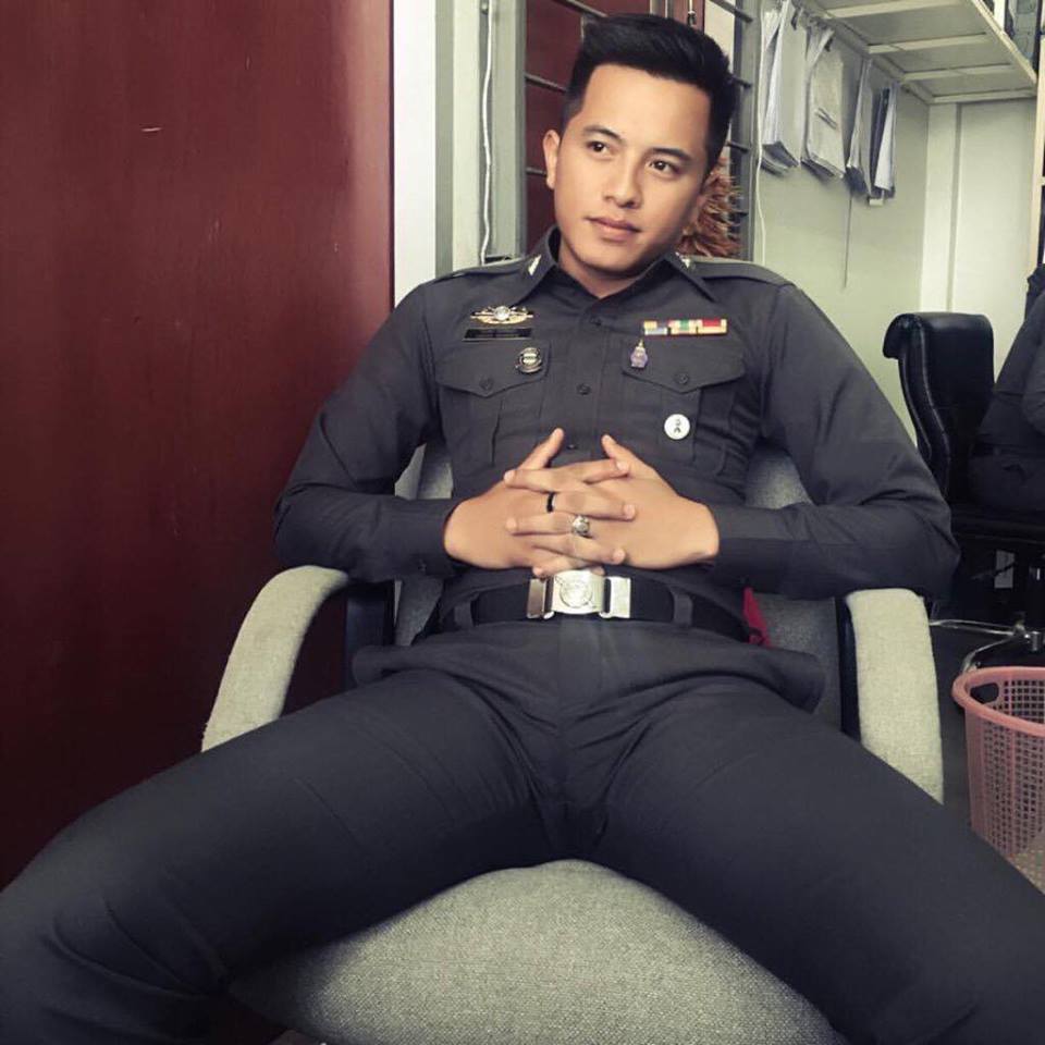 ทหาร-ตำรวจทรมานประชาชน ๑