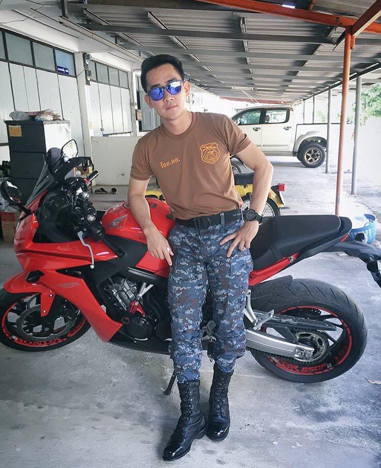 ทหาร-ตำรวจทรมานประชาชน ๓