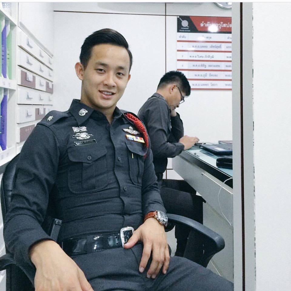 ทหาร-ตำรวจทรมานประชาชน ๓