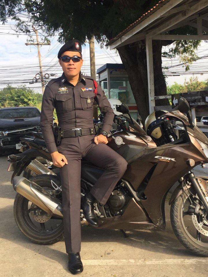 ทหาร-ตำรวจทรมานประชาชน ๓