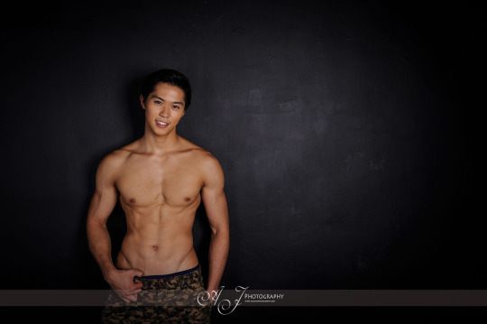 ถอดโชว์เรือนร่าง 2061