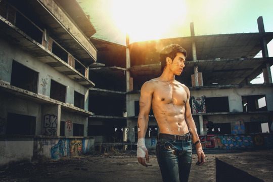 ถอดโชว์เรือนร่าง 2061