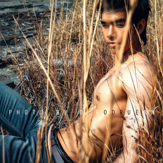 ถอดโชว์เรือนร่าง 2061
