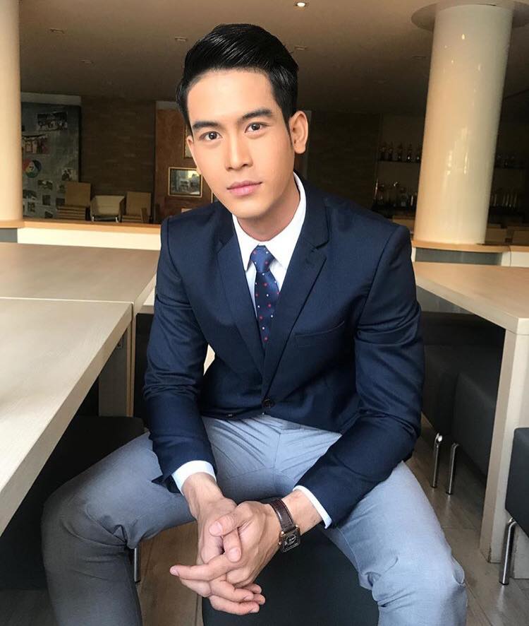 รักพี่เสียดายน้อง