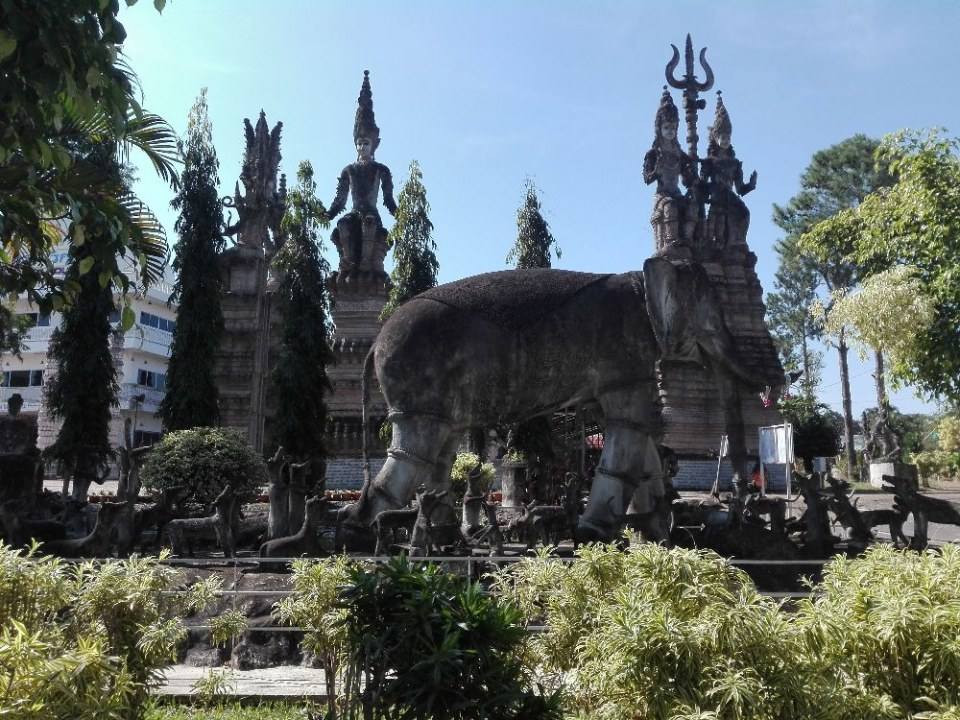 ศาลาแก้วกู่ เมืองหนองคาย