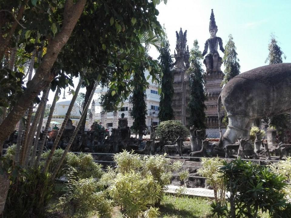 ศาลาแก้วกู่ เมืองหนองคาย