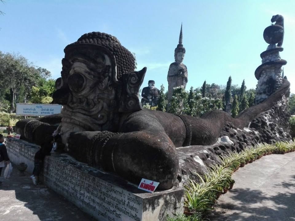 ศาลาแก้วกู่ เมืองหนองคาย
