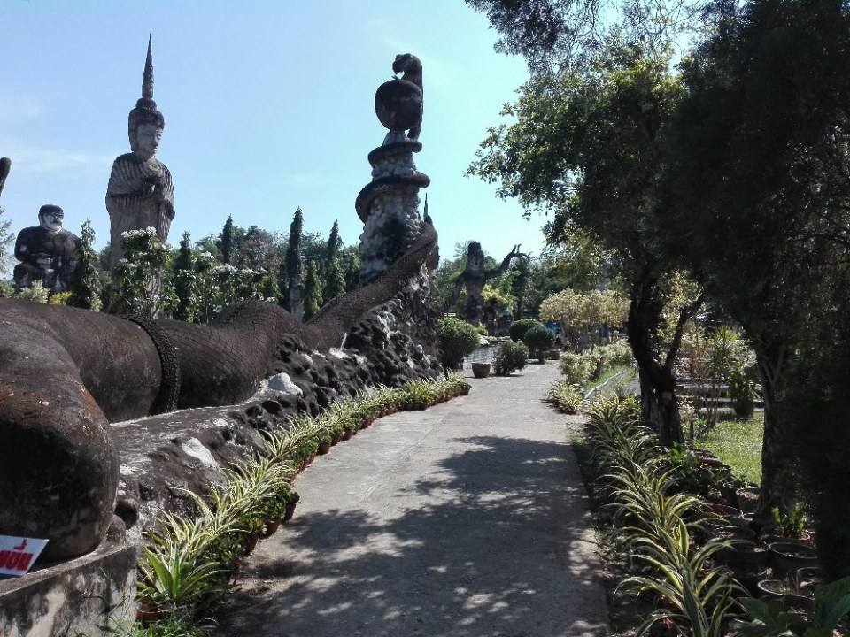 ศาลาแก้วกู่ เมืองหนองคาย