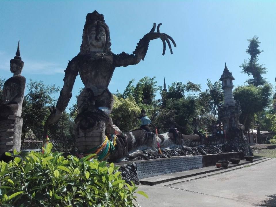 ศาลาแก้วกู่ เมืองหนองคาย