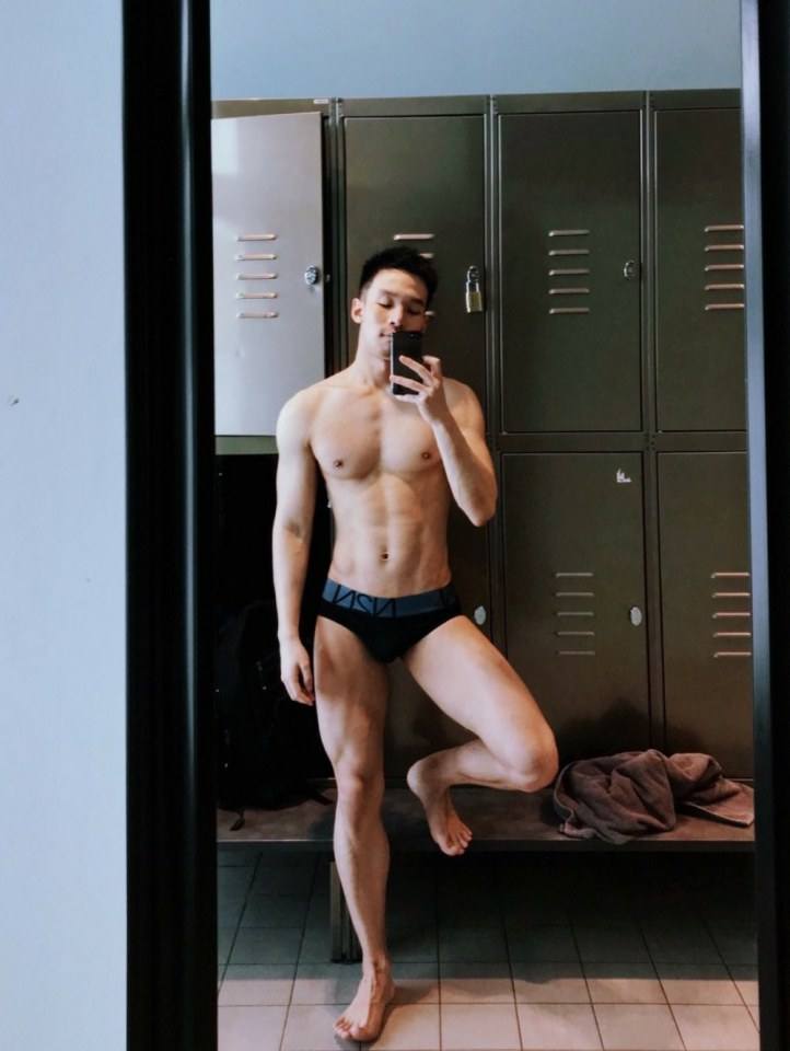 hot male 362 (18+)