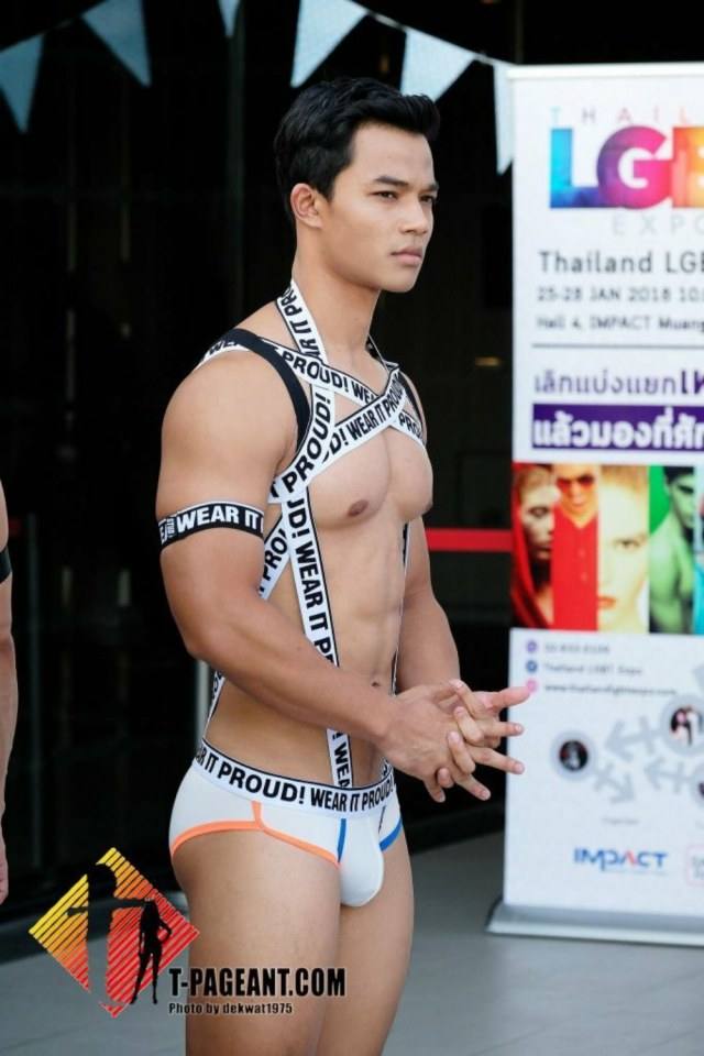 hot male 362 (18+)