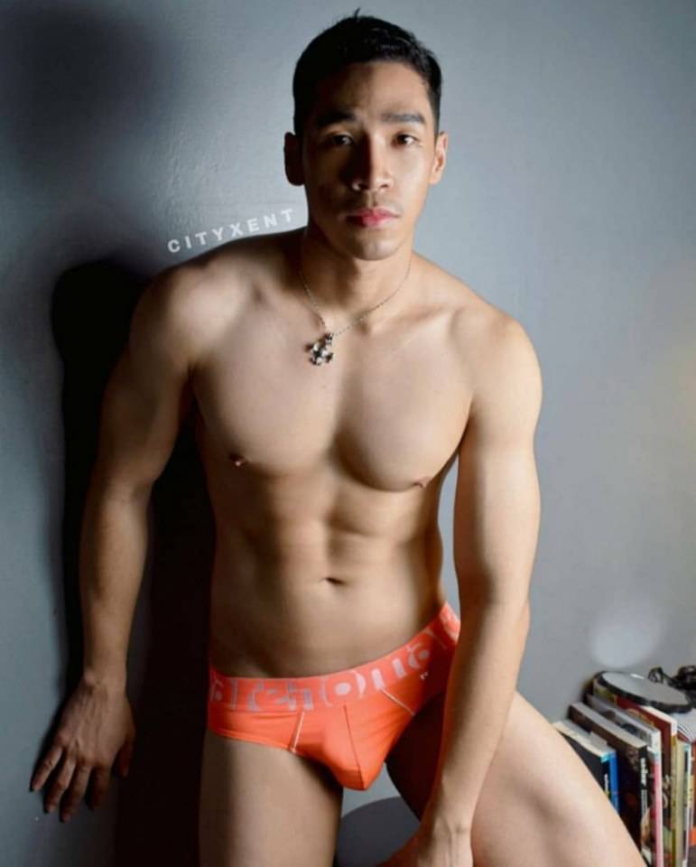 hot male 362 (18+)