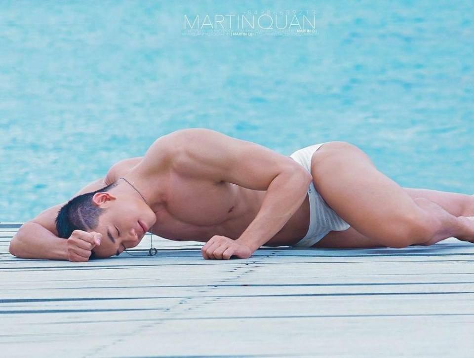 hot male 362 (18+)