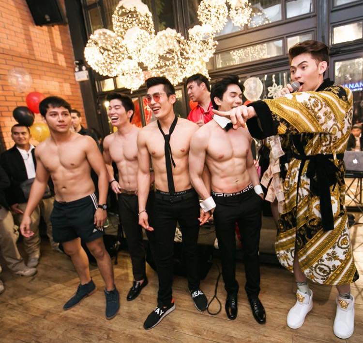 งานวันเกิด ดีเจมะตูม แซ่บบบเวอร์