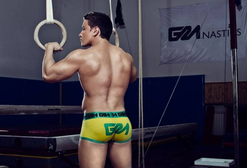 Brief Encounters: Kirill Dowidoff&rsquo;s &ldquo;Gourmet&rdquo; Shoot for ES Collection