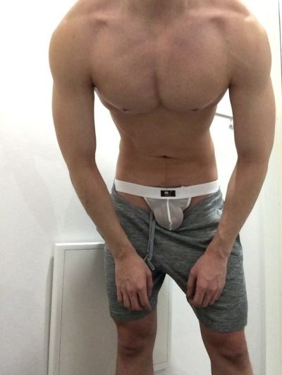 hot male 364 (18+)