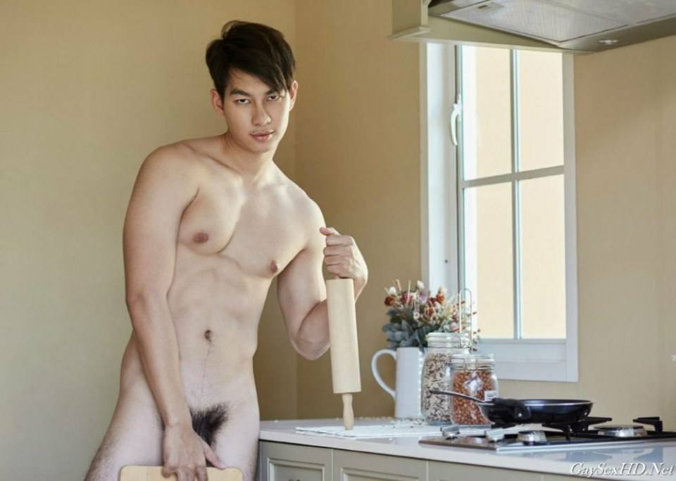 hot male 364 (18+)