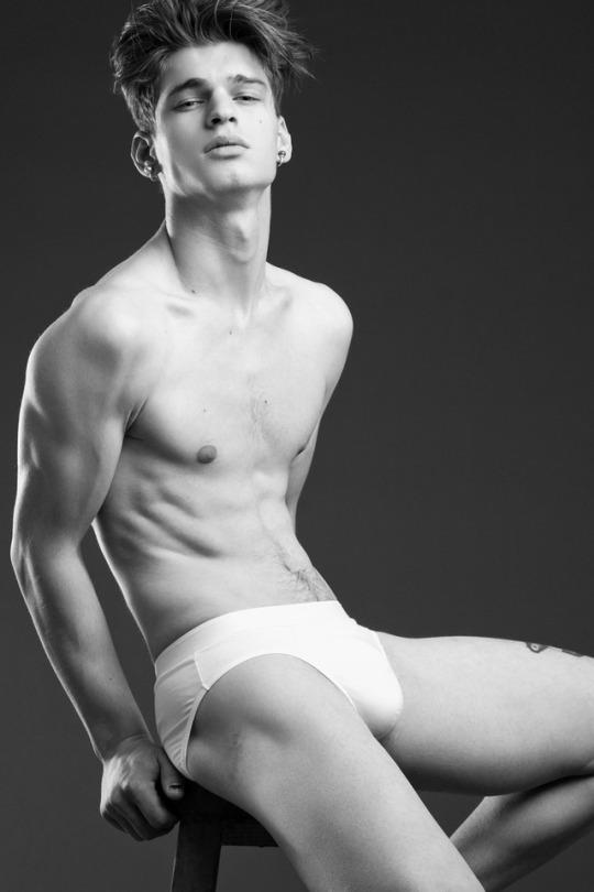 hot male 365 (18+)