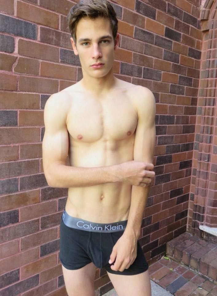 hot male 365 (18+)
