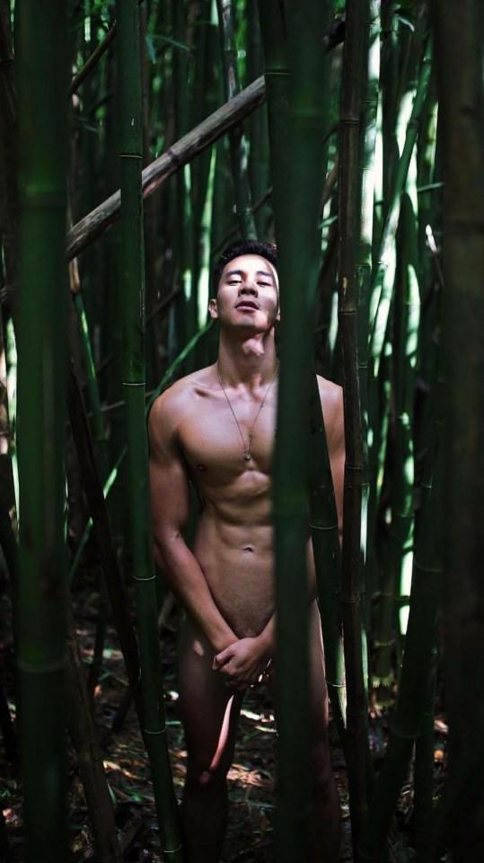 hot male 365 (18+)