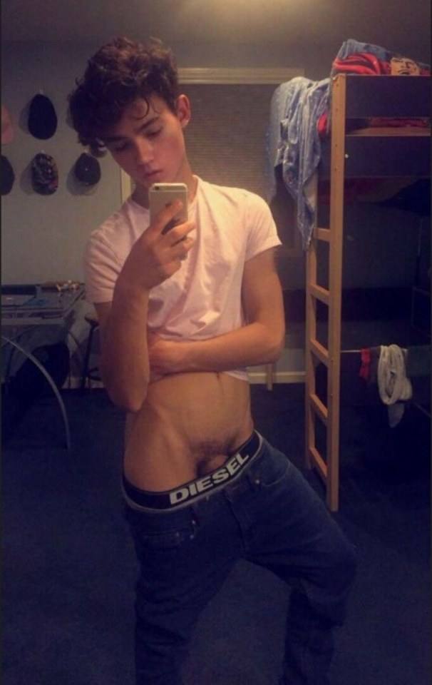 hot male 365 (18+)