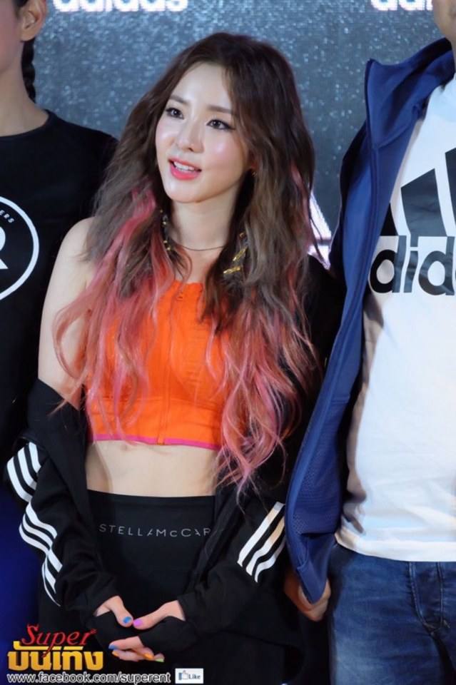 รวมรูป Sandara งาน adidas Brand Center