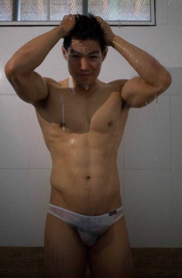 เลียเลย