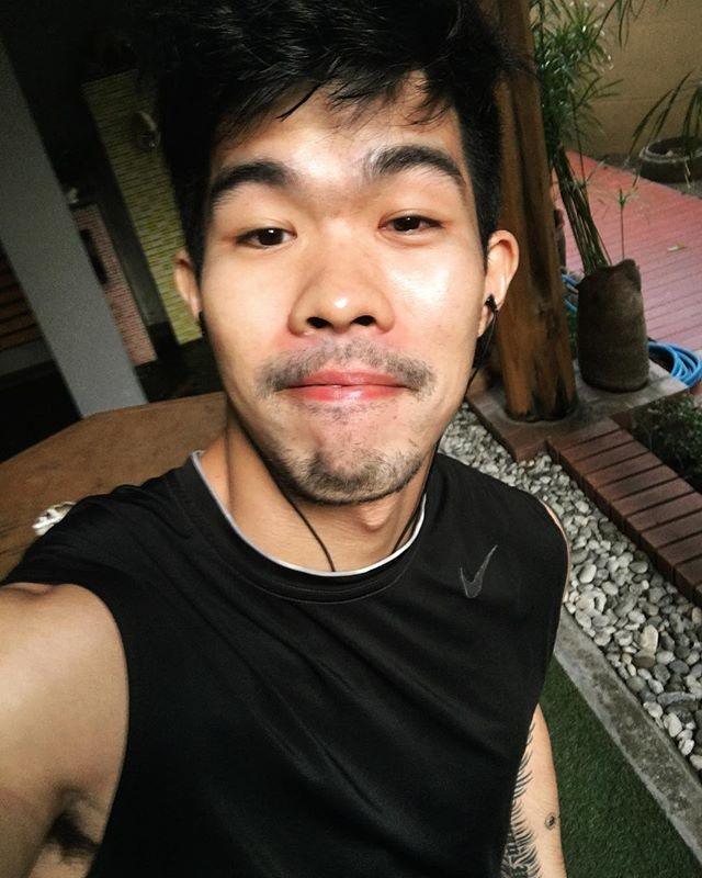 เลียเลย
