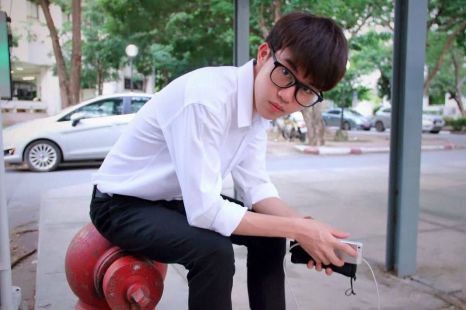 เห็นผู้ชายนั่ง  อยากนั่ง 2,480