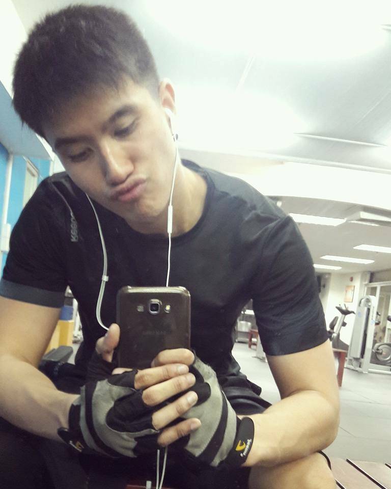 เห็นผู้ชายนั่ง  อยากนั่ง 2,480