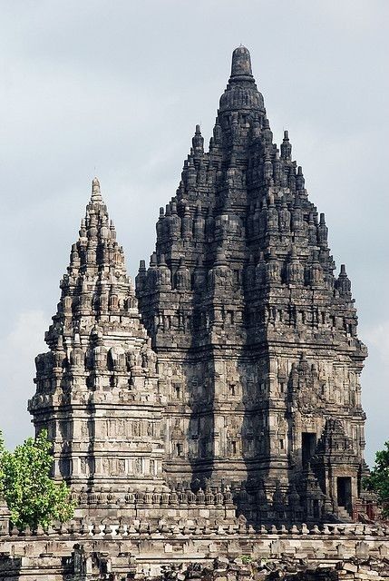 ความยิ่งใหญ่ ของ อินโดนีเซีย ใน วัด ปรัมบานัน มรดกโลก